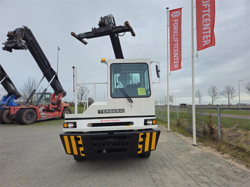 Terminal trekker Terberg YT220: afbeelding 7 Terminal trekker Terberg YT220: afbeelding 7