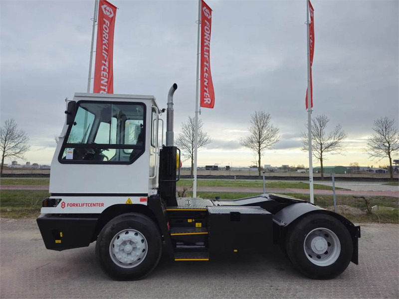 Terberg YT220 - Terminal trekker: afbeelding 4 Terberg YT220 - Terminal trekker: afbeelding 4