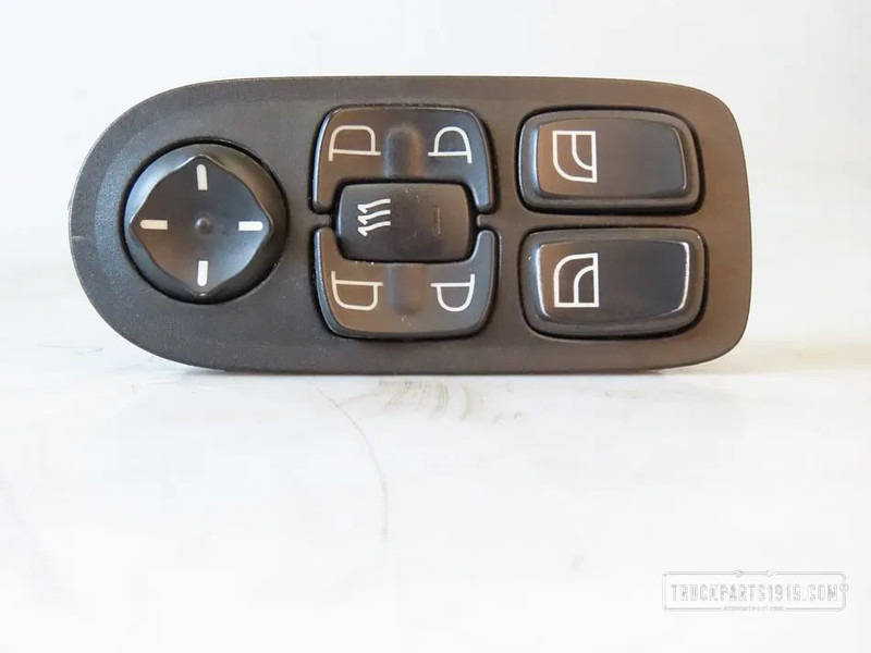 DAF 1811135 Raamschakelaar Li. DAF - Instrumentenpaneel voor Vrachtwagen: afbeelding 1 DAF 1811135 Raamschakelaar Li. DAF - Instrumentenpaneel voor Vrachtwagen: afbeelding 1