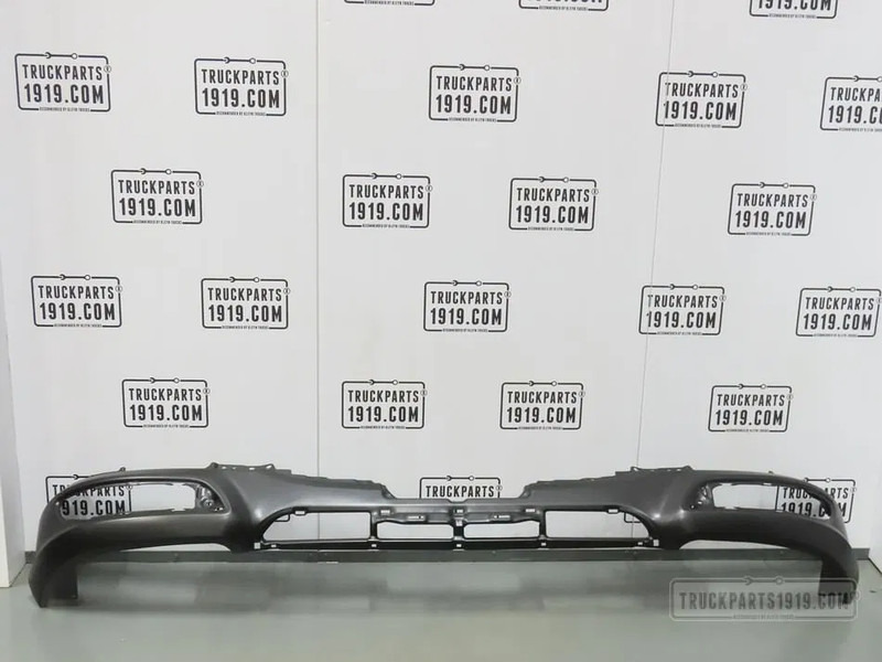 DAF 1953385 Bumper DAFXF106 - Bumper voor Vrachtwagen: afbeelding 1 DAF 1953385 Bumper DAFXF106 - Bumper voor Vrachtwagen: afbeelding 1