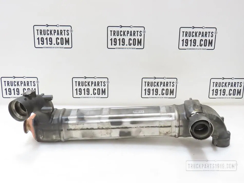 DAF 2037337 EGR koeler MX13 - Geluiddemper/ Uitlaatsysteem voor Vrachtwagen: afbeelding 2 DAF 2037337 EGR koeler MX13 - Geluiddemper/ Uitlaatsysteem voor Vrachtwagen: afbeelding 2
