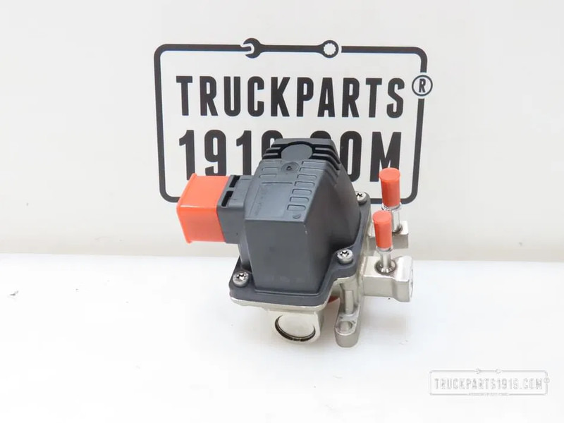 DAF 2115847 Doseerventiel Adblue - Geluiddemper/ Uitlaatsysteem voor Vrachtwagen: afbeelding 1 DAF 2115847 Doseerventiel Adblue - Geluiddemper/ Uitlaatsysteem voor Vrachtwagen: afbeelding 1