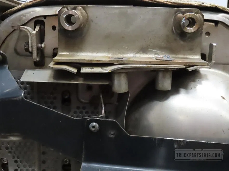 DAF 2300749 Katalysator E6 DAF - Katalysator voor Vrachtwagen: afbeelding 4 DAF 2300749 Katalysator E6 DAF - Katalysator voor Vrachtwagen: afbeelding 4