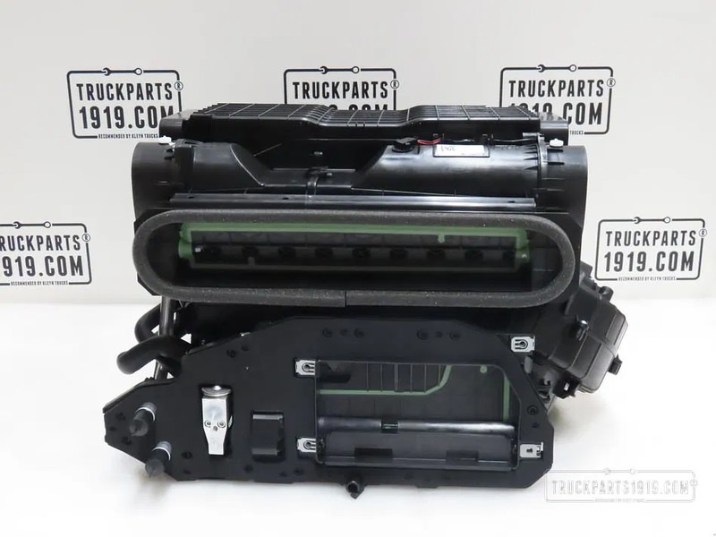 DAF 2302626 Kachelhuis CF - Verwarming/ Ventilatie voor Vrachtwagen: afbeelding 1 DAF 2302626 Kachelhuis CF - Verwarming/ Ventilatie voor Vrachtwagen: afbeelding 1