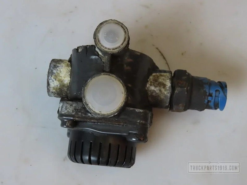 DAF Compressed Air System Relais ventiel DAF LF - Klep voor Vrachtwagen: afbeelding 1 DAF Compressed Air System Relais ventiel DAF LF - Klep voor Vrachtwagen: afbeelding 1