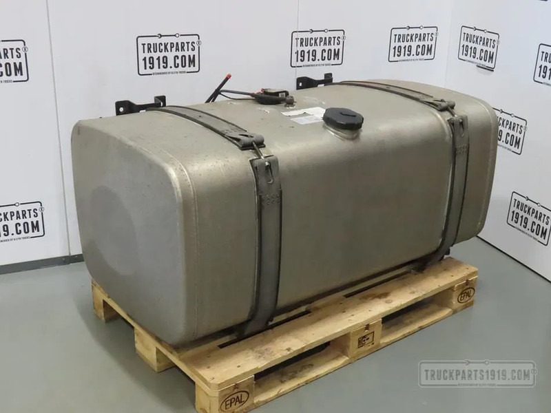 MAN 81.12201-5969 Brandstoftank + steunen 480L - Brandstoftank voor Vrachtwagen: afbeelding 1 MAN 81.12201-5969 Brandstoftank + steunen 480L - Brandstoftank voor Vrachtwagen: afbeelding 1