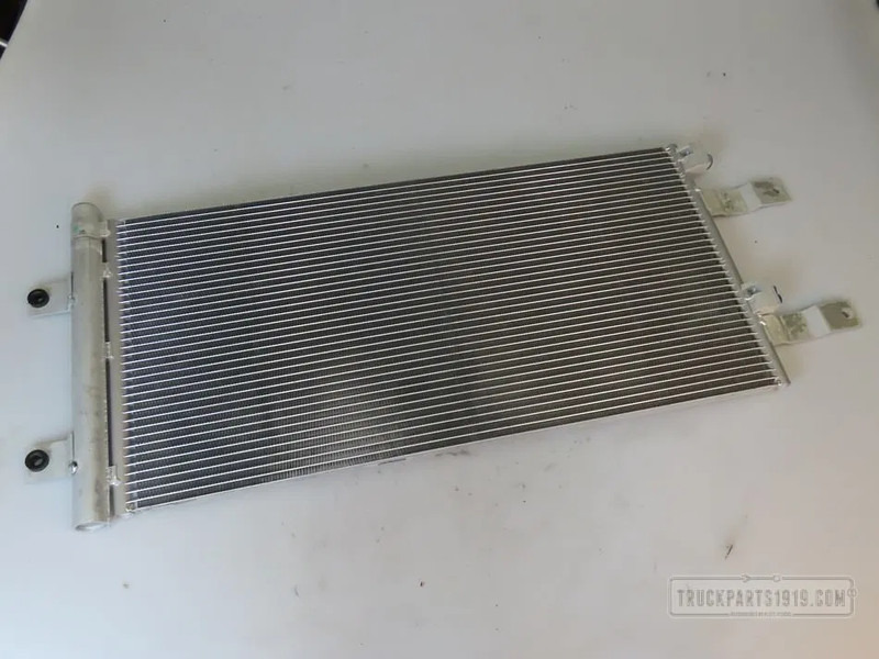 MAN 81.61920-6041 Condensor TGX 2007 - Radiateur voor Vrachtwagen: afbeelding 1 MAN 81.61920-6041 Condensor TGX 2007 - Radiateur voor Vrachtwagen: afbeelding 1
