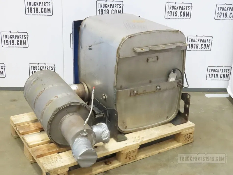 MAN 82.15101.0051 | Uitlaatdemper - Geluiddemper voor Vrachtwagen: afbeelding 2 MAN 82.15101.0051 | Uitlaatdemper - Geluiddemper voor Vrachtwagen: afbeelding 2