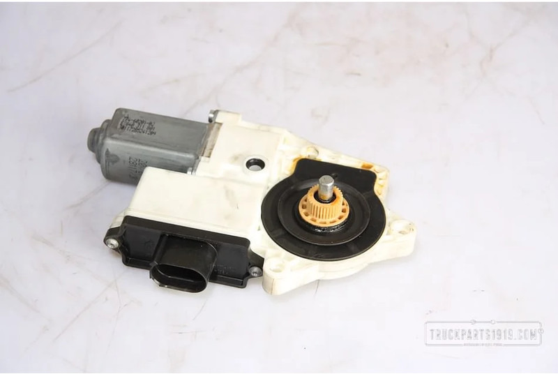 MAN Body & Chassis Parts Raammotor links - Elektrische ramen voor Vrachtwagen: afbeelding 2 MAN Body & Chassis Parts Raammotor links - Elektrische ramen voor Vrachtwagen: afbeelding 2
