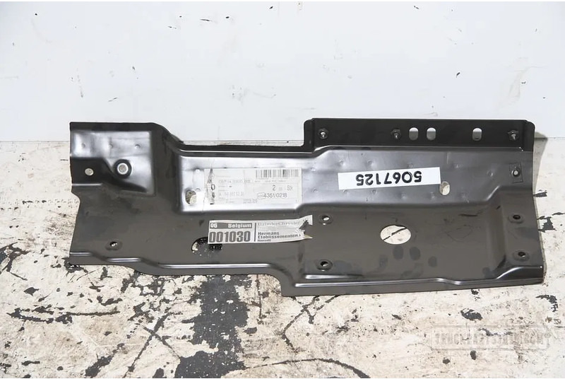 Mercedes-Benz A9416606331 MB Console - Carrosserie en exterieur voor Vrachtwagen: afbeelding 1 Mercedes-Benz A9416606331 MB Console - Carrosserie en exterieur voor Vrachtwagen: afbeelding 1