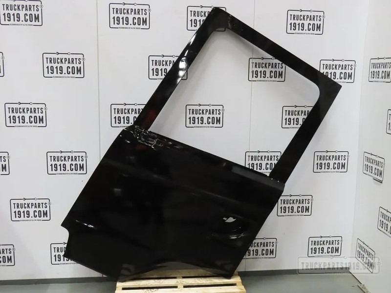 Scania 2653994 Portier Scania Links - Deur en onderdelen voor Vrachtwagen: afbeelding 1 Scania 2653994 Portier Scania Links - Deur en onderdelen voor Vrachtwagen: afbeelding 1