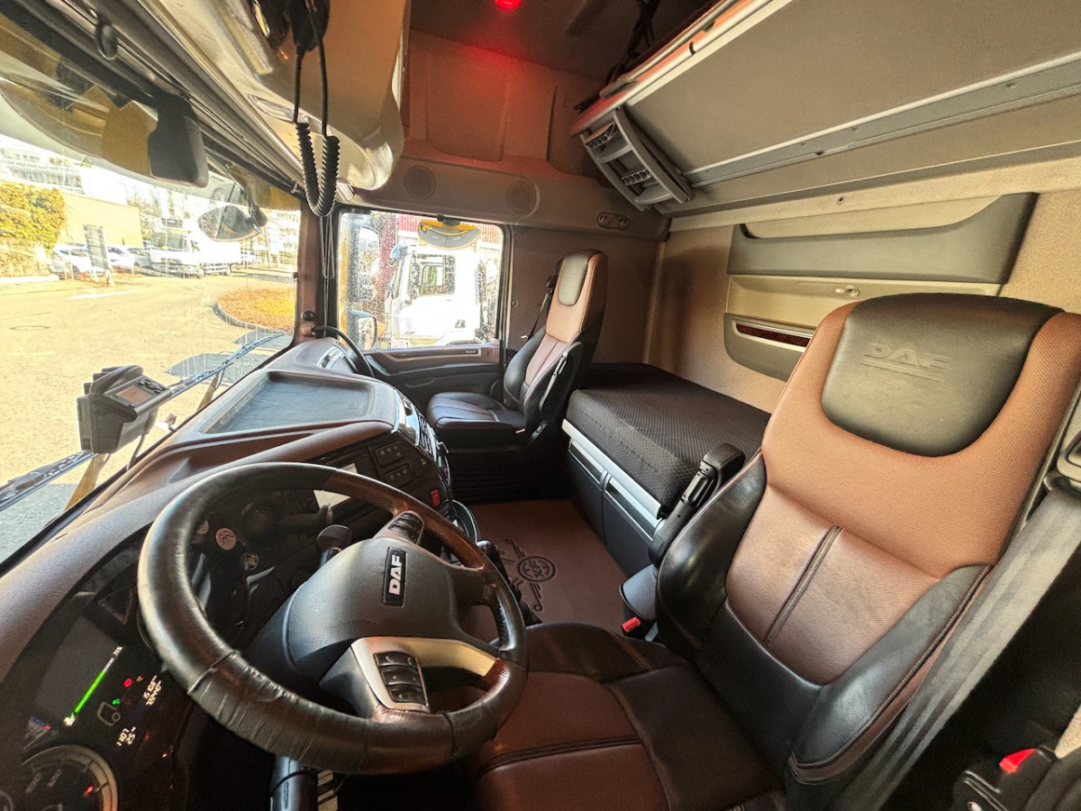 DAF FAN XF 530 LD Jumbo - Schuifzeilen vrachtwagen: afbeelding 4 DAF FAN XF 530 LD Jumbo - Schuifzeilen vrachtwagen: afbeelding 4