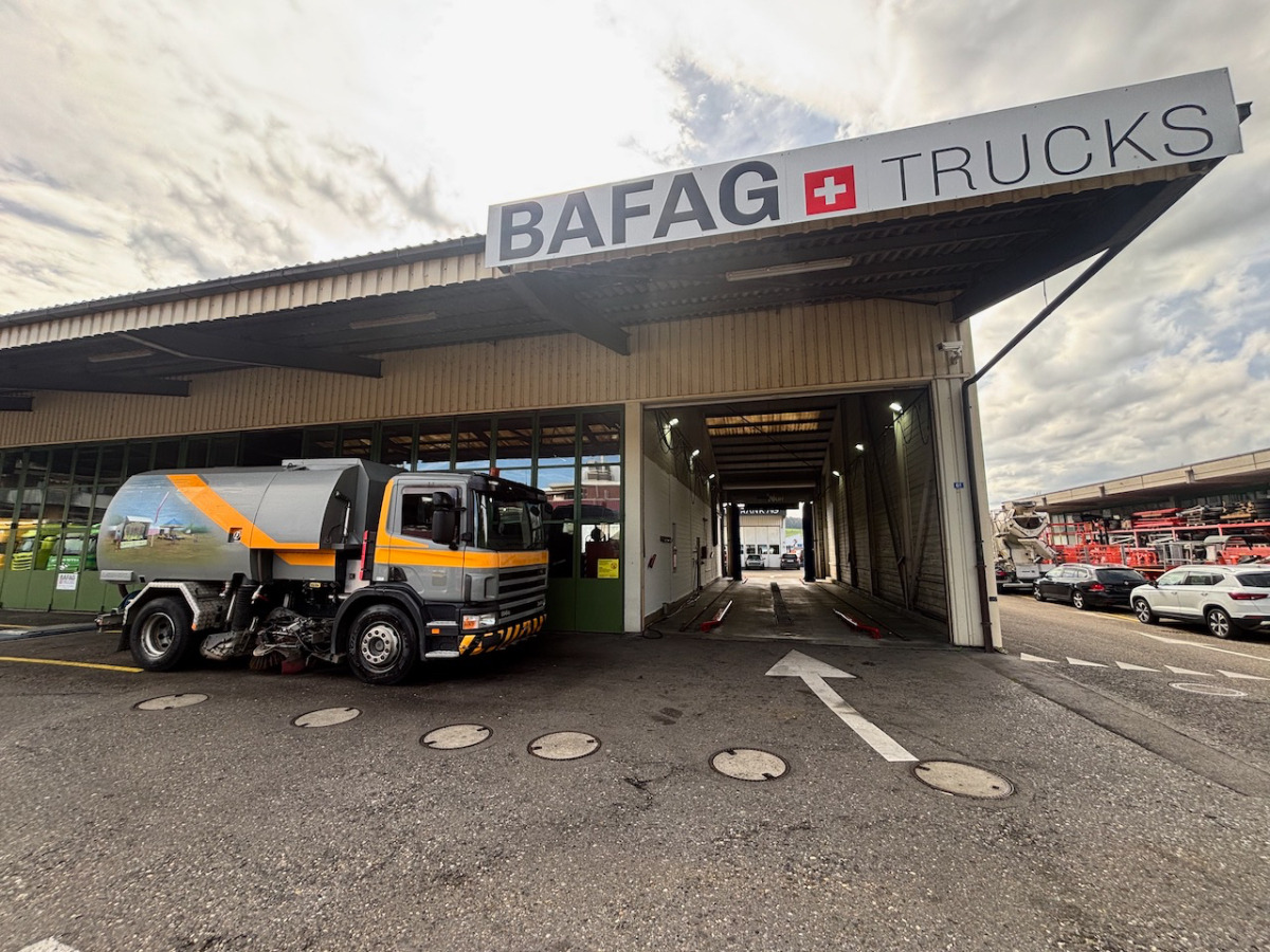 SCANIA P114 GB - Veegwagen: afbeelding 2 SCANIA P114 GB - Veegwagen: afbeelding 2