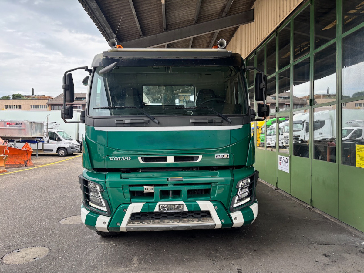 VOLVO FMX-500 8x4R - Haakarmsysteem vrachtwagen: afbeelding 3 VOLVO FMX-500 8x4R - Haakarmsysteem vrachtwagen: afbeelding 3