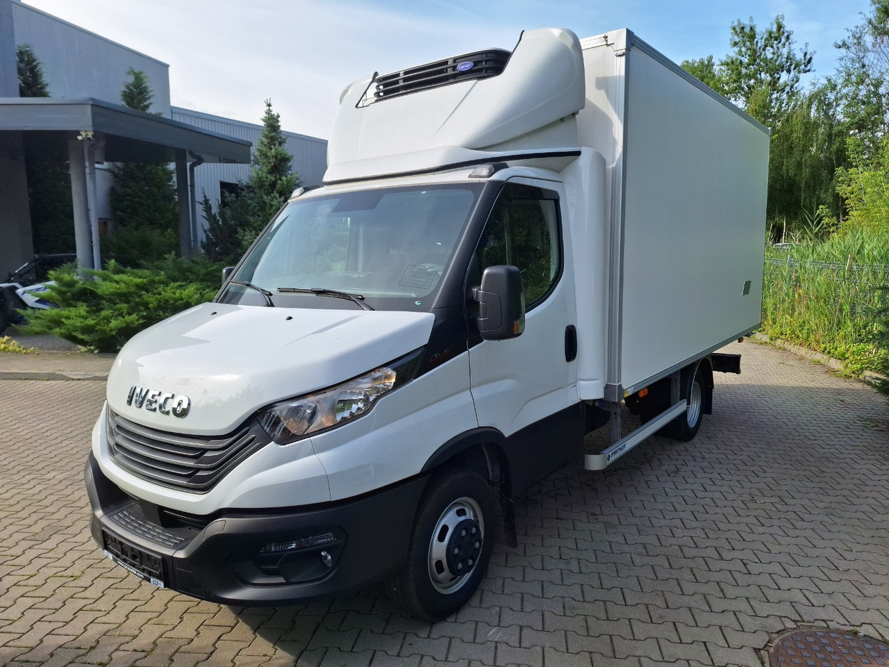 Iveco Daily 70C18 Kühlkoffer LBW BÃR - Koelwagen: afbeelding 2 Iveco Daily 70C18 Kühlkoffer LBW BÃR - Koelwagen: afbeelding 2