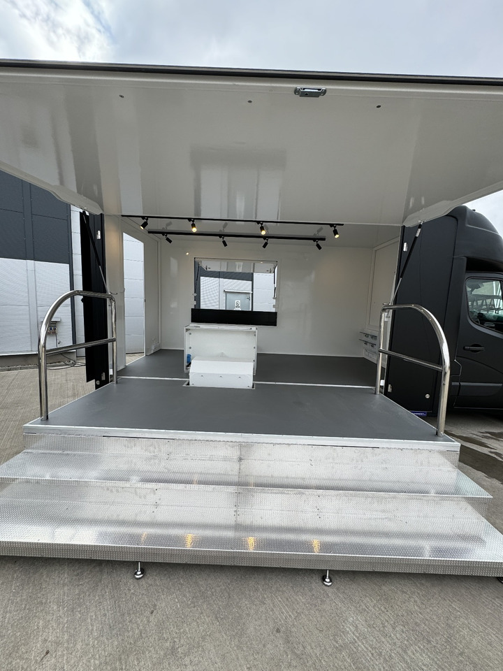 Renault Master 165 Messefahrzeug - Zelfrijdende verkoopwagen: afbeelding 1 Renault Master 165 Messefahrzeug - Zelfrijdende verkoopwagen: afbeelding 1