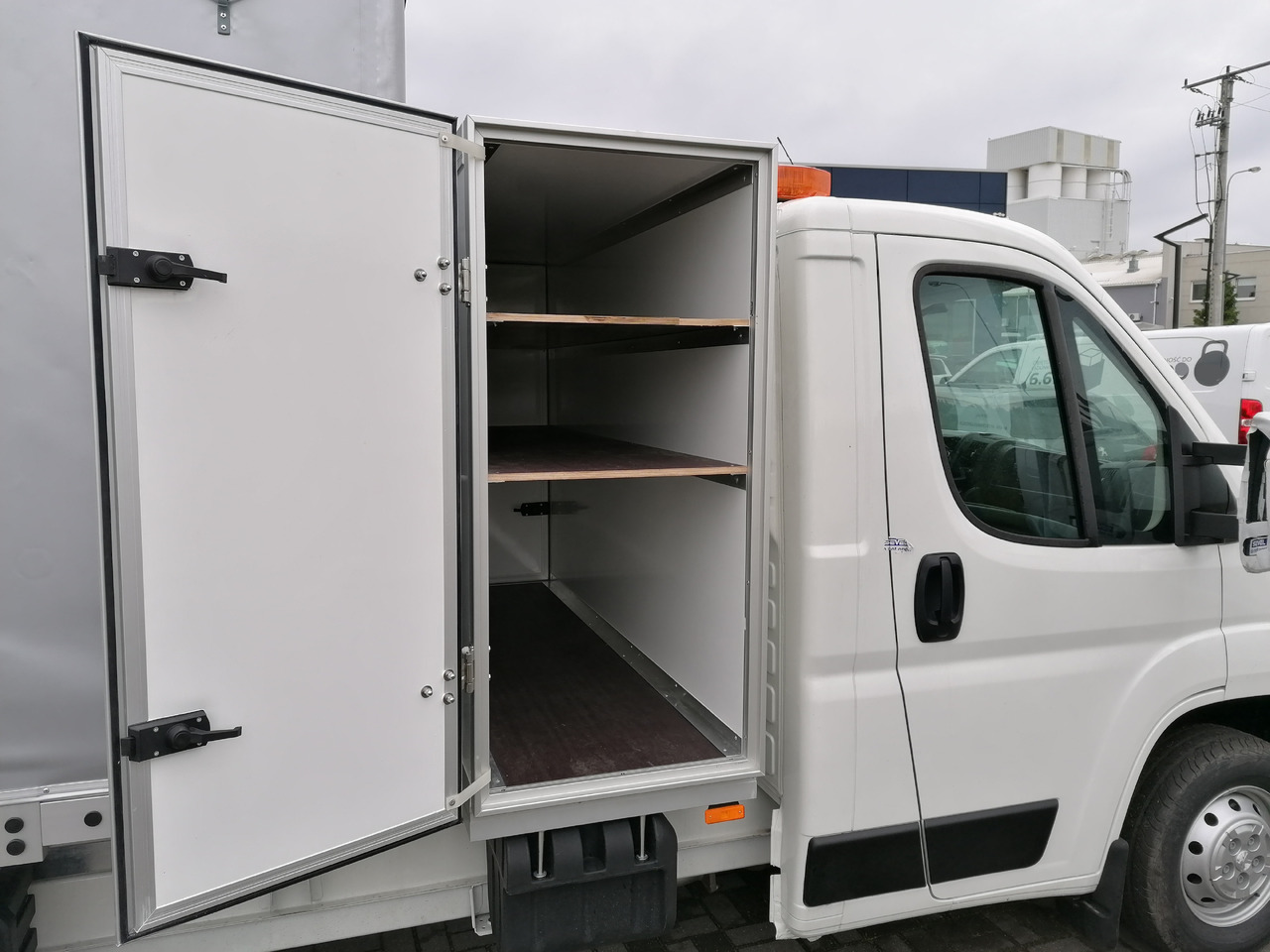 Renault Master 170 Kipper - Kipper bestelwagen: afbeelding 4 Renault Master 170 Kipper - Kipper bestelwagen: afbeelding 4