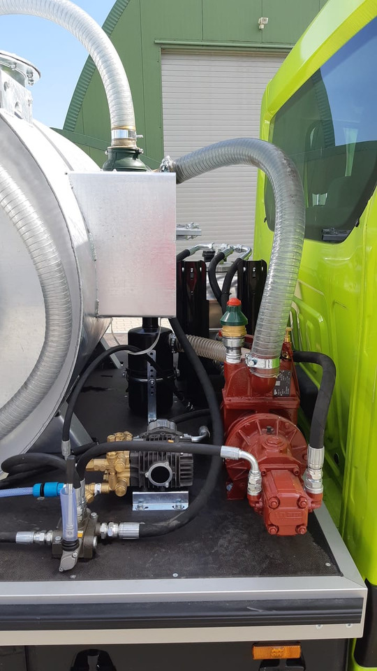 Renault Master Absaugfahrzeug - Vacuümwagen: afbeelding 3 Renault Master Absaugfahrzeug - Vacuümwagen: afbeelding 3