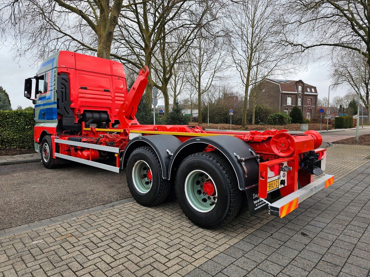 MAN TGX 26.560 XLX 6x4 Abrollkipper - Haakarmsysteem vrachtwagen: afbeelding 4 MAN TGX 26.560 XLX 6x4 Abrollkipper - Haakarmsysteem vrachtwagen: afbeelding 4