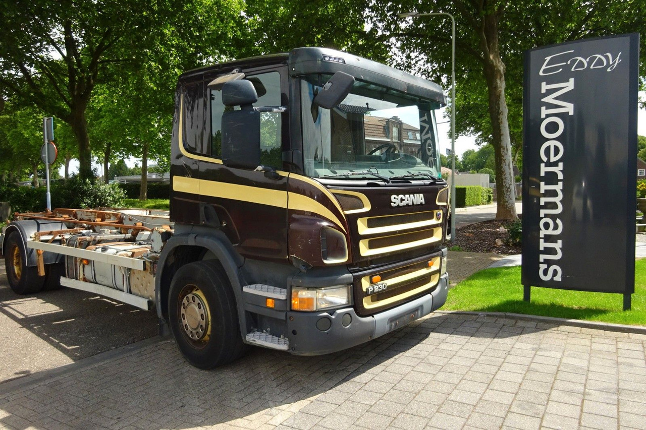 Scania P230 Cp16 - Haakarmsysteem vrachtwagen: afbeelding 1 Scania P230 Cp16 - Haakarmsysteem vrachtwagen: afbeelding 1