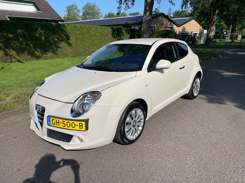 Alfa Romeo MiTo ALFA MITO Diesel ZEER MOOI - Hatchback: afbeelding 1 Alfa Romeo MiTo ALFA MITO Diesel ZEER MOOI - Hatchback: afbeelding 1