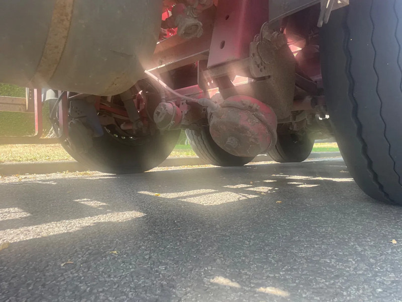 Renders 2x 20 1x 30 1x 40 in prijs verlaagt - Containertransporter/ Wissellaadbak oplegger: afbeelding 4 Renders 2x 20 1x 30 1x 40 in prijs verlaagt - Containertransporter/ Wissellaadbak oplegger: afbeelding 4