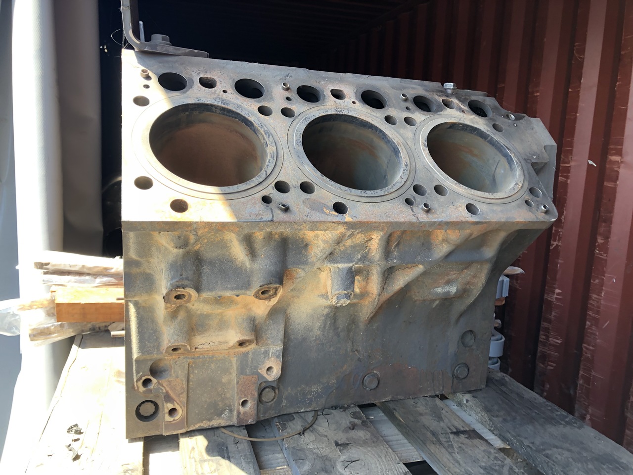 CRANKCASE-CRANKSHAFT ACTROS EURO2-3-4-5 - Cilinderblok voor Vrachtwagen: afbeelding 4 CRANKCASE-CRANKSHAFT ACTROS EURO2-3-4-5 - Cilinderblok voor Vrachtwagen: afbeelding 4