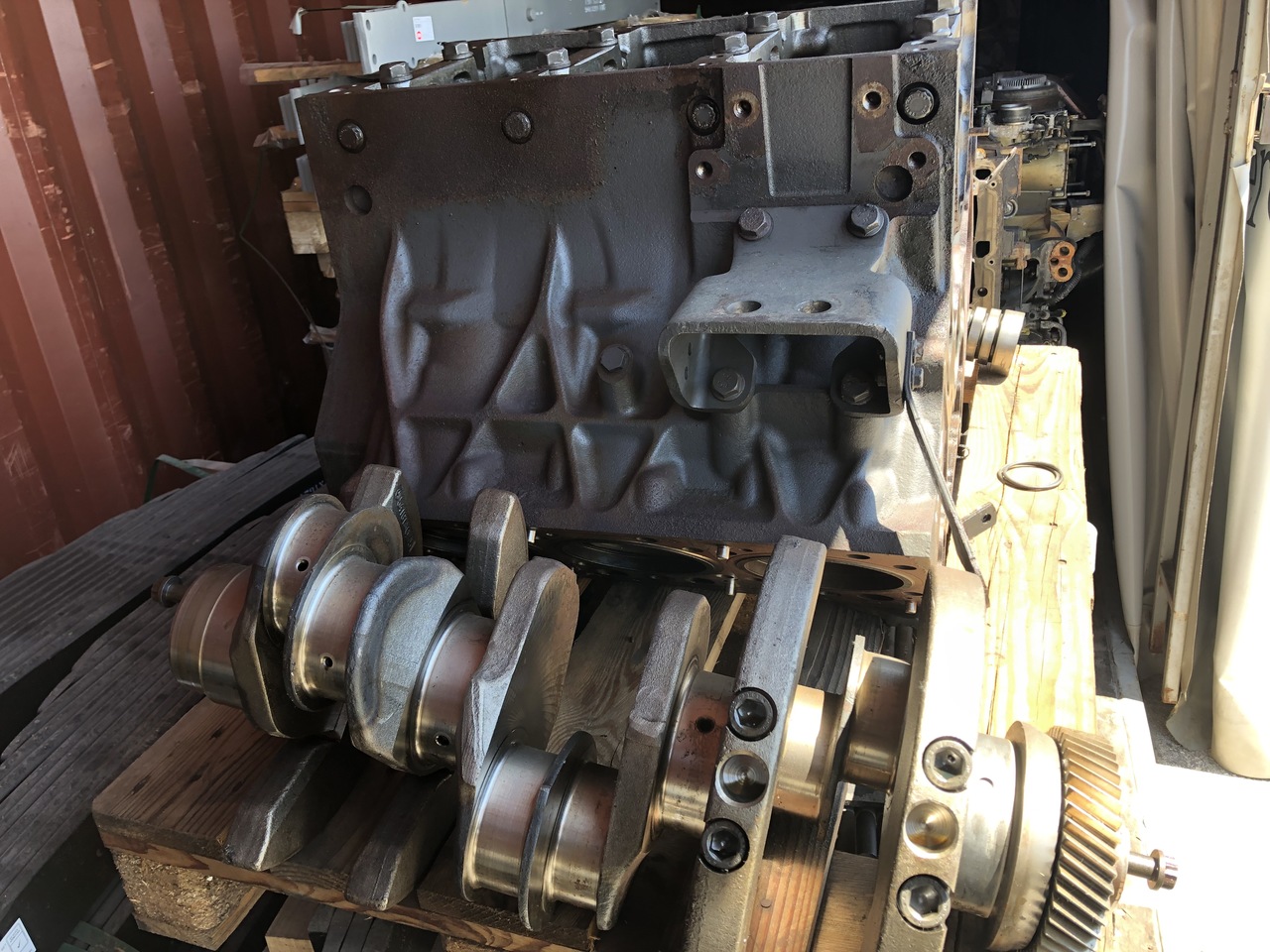 CRANKCASE-CRANKSHAFT ACTROS EURO2-3-4-5 - Cilinderblok voor Vrachtwagen: afbeelding 2 CRANKCASE-CRANKSHAFT ACTROS EURO2-3-4-5 - Cilinderblok voor Vrachtwagen: afbeelding 2