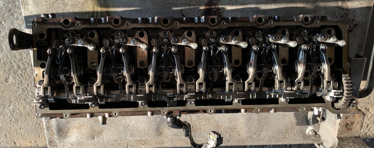 CYLINDER HEAD ASSEMBLY COMPLETE(INCLUDING CAMSHAFT) MAN TGA-TGS D2066 - Cilinderkop voor Vrachtwagen: afbeelding 1 CYLINDER HEAD ASSEMBLY COMPLETE(INCLUDING CAMSHAFT) MAN TGA-TGS D2066 - Cilinderkop voor Vrachtwagen: afbeelding 1
