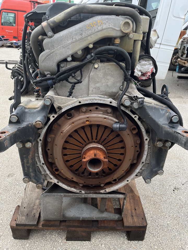 ENGINE MAN TGA D2066 LF01 430PS EURO 3 WITH PRETARDER - Motor en onderdelen voor Vrachtwagen: afbeelding 4 ENGINE MAN TGA D2066 LF01 430PS EURO 3 WITH PRETARDER - Motor en onderdelen voor Vrachtwagen: afbeelding 4