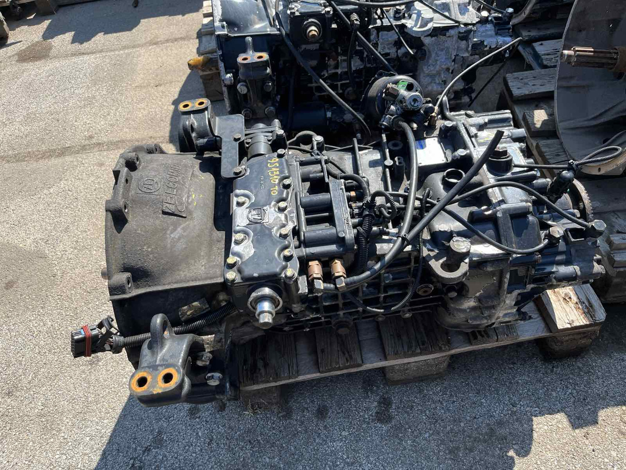 GEARBOX MAN ZF 9S1310 - Versnellingsbak en onderdelen voor Vrachtwagen: afbeelding 2 GEARBOX MAN ZF 9S1310 - Versnellingsbak en onderdelen voor Vrachtwagen: afbeelding 2