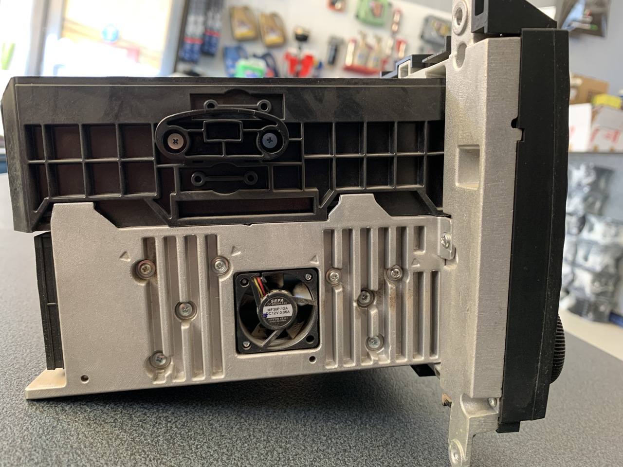 RADIO CD MERCEDES SPRINTER 906 MF2830 - Navigatiesysteem voor Bestelwagen: afbeelding 4 RADIO CD MERCEDES SPRINTER 906 MF2830 - Navigatiesysteem voor Bestelwagen: afbeelding 4