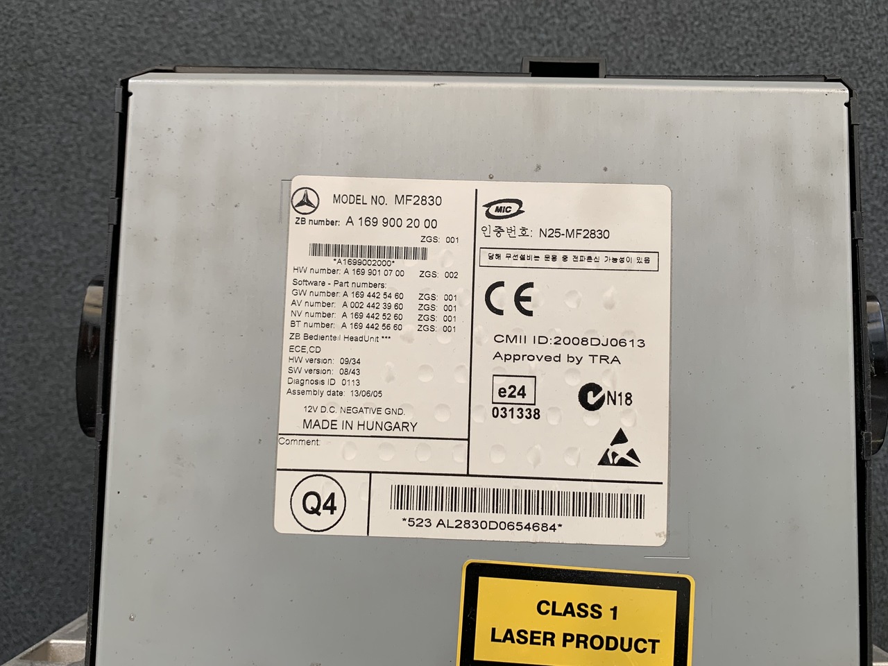 RADIO CD MERCEDES SPRINTER 906 MF2830 - Navigatiesysteem voor Bestelwagen: afbeelding 2 RADIO CD MERCEDES SPRINTER 906 MF2830 - Navigatiesysteem voor Bestelwagen: afbeelding 2