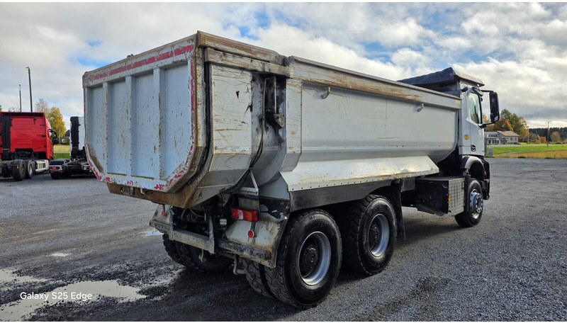 Mercedes-Benz 3558 6x4 2022 ONLY 113 tkm - Kipper vrachtwagen: afbeelding 4 Mercedes-Benz 3558 6x4 2022 ONLY 113 tkm - Kipper vrachtwagen: afbeelding 4