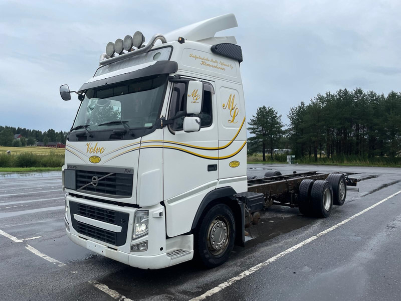 Volvo FH500 6x2 - Chassis vrachtwagen: afbeelding 1 Volvo FH500 6x2 - Chassis vrachtwagen: afbeelding 1