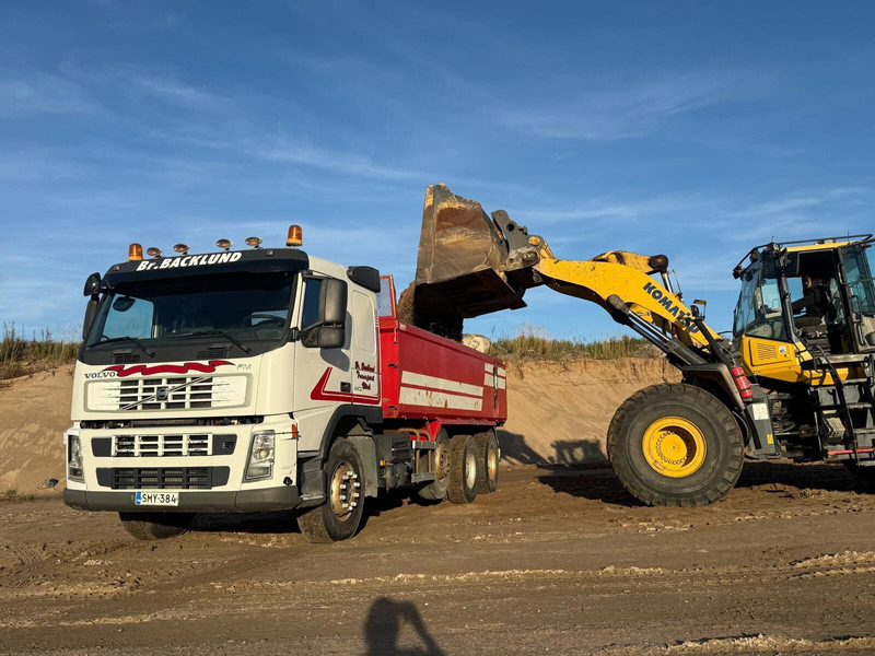 Volvo FM440 8x4 - Kipper vrachtwagen: afbeelding 4 Volvo FM440 8x4 - Kipper vrachtwagen: afbeelding 4