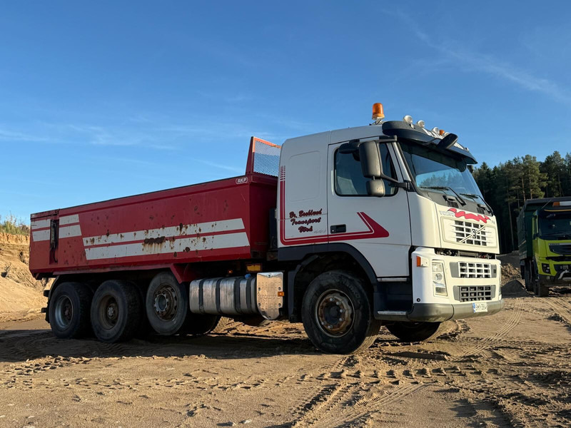 Volvo FM440 8x4 - Kipper vrachtwagen: afbeelding 2 Volvo FM440 8x4 - Kipper vrachtwagen: afbeelding 2