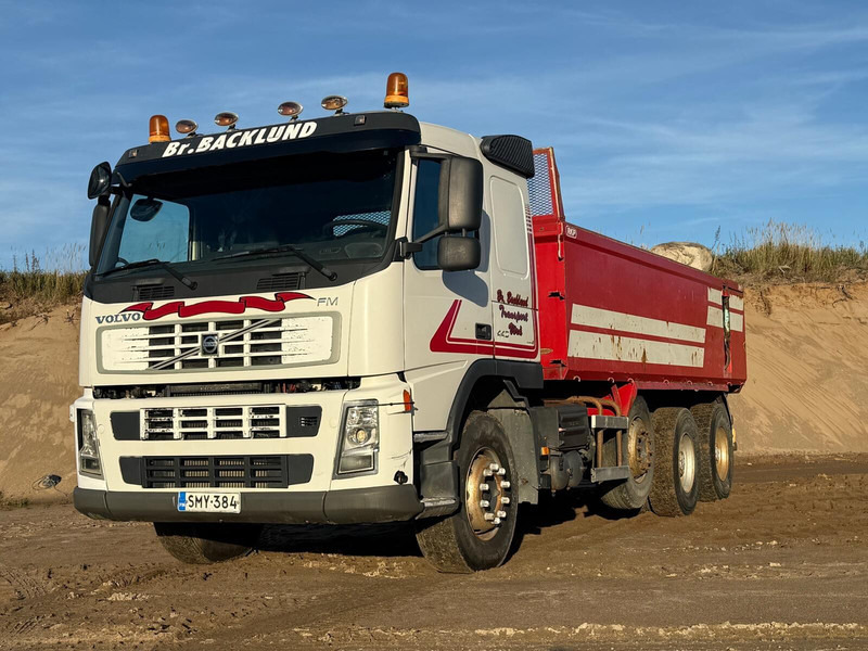 Volvo FM440 8x4 - Kipper vrachtwagen: afbeelding 1 Volvo FM440 8x4 - Kipper vrachtwagen: afbeelding 1