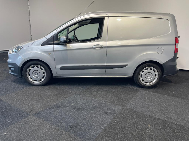 Ford Transit Courier Transit Courier 1.5 TDCI 75pk Airco - Kleine bestelwagen: afbeelding 3 Ford Transit Courier Transit Courier 1.5 TDCI 75pk Airco - Kleine bestelwagen: afbeelding 3
