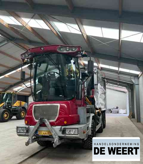 Iveco hovertrack , iveco , maai-zuigcombinatie - Maaimachine: afbeelding 2 Iveco hovertrack , iveco , maai-zuigcombinatie - Maaimachine: afbeelding 2