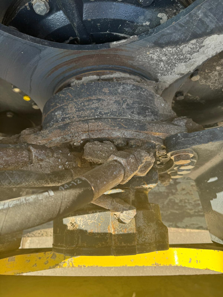 Bomag BW 213-D5 2017 - Schapenpootwals/ Grondverdichter: afbeelding 5 Bomag BW 213-D5 2017 - Schapenpootwals/ Grondverdichter: afbeelding 5