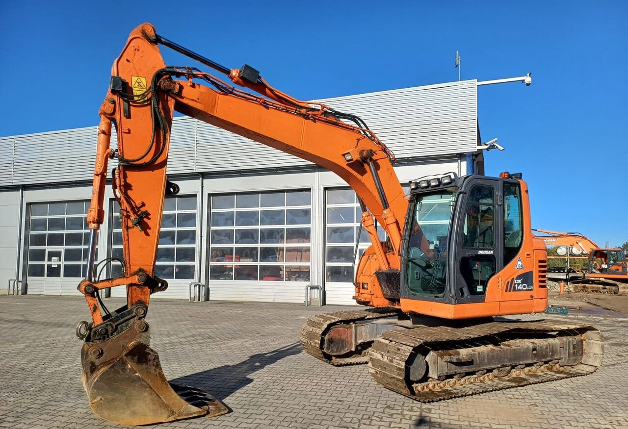 Doosan DX140LCR-3 - Rupsgraafmachine: afbeelding 1 Doosan DX140LCR-3 - Rupsgraafmachine: afbeelding 1