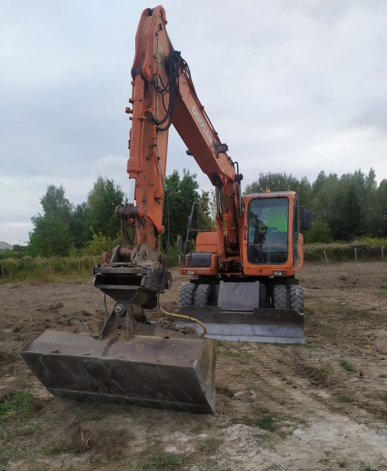 Doosan DX160 w - Mobiele graafmachine: afbeelding 2 Doosan DX160 w - Mobiele graafmachine: afbeelding 2