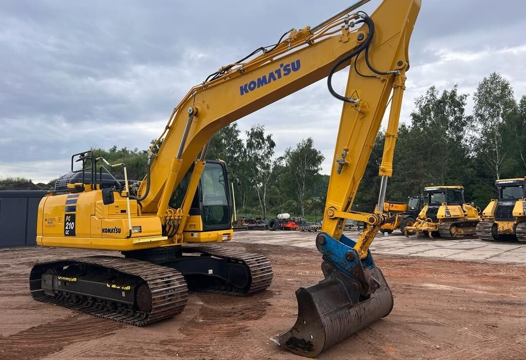Komatsu PC210-lc11 - Rupsgraafmachine: afbeelding 2 Komatsu PC210-lc11 - Rupsgraafmachine: afbeelding 2
