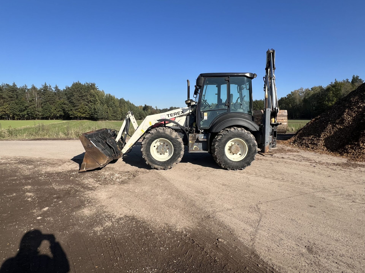 Koparko-ładowarka Terex - Graaflaadmachine: afbeelding 2 Koparko-ładowarka Terex - Graaflaadmachine: afbeelding 2