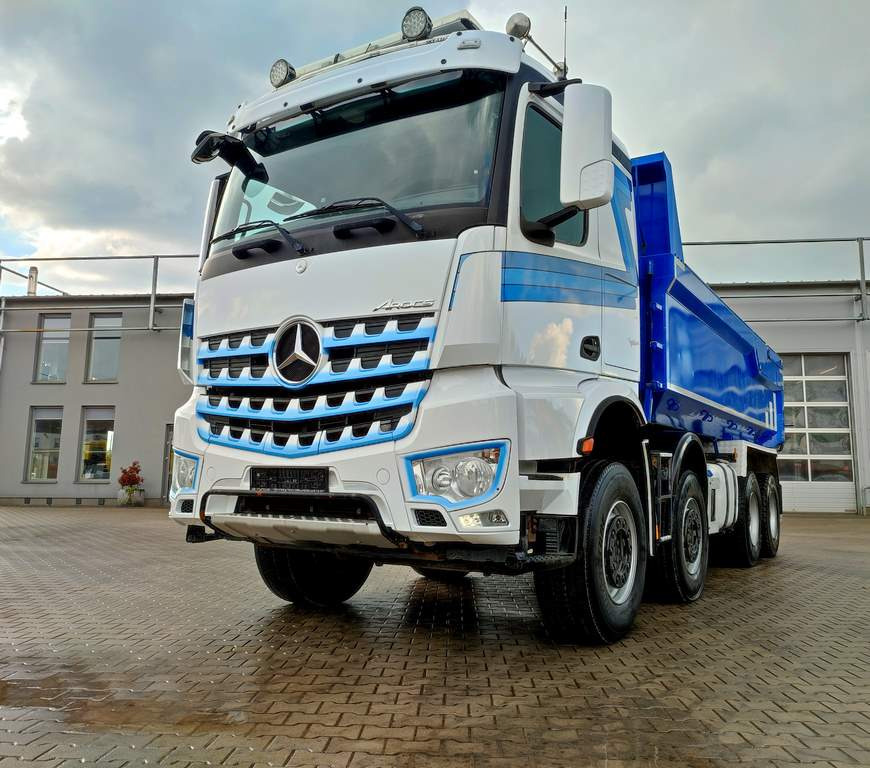 Mercedes-Benz Arocs 4151 - Kipper vrachtwagen: afbeelding 1 Mercedes-Benz Arocs 4151 - Kipper vrachtwagen: afbeelding 1