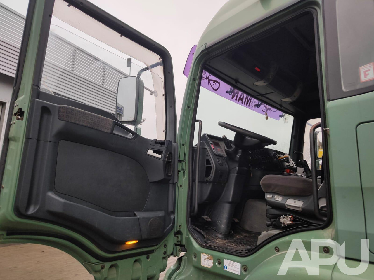 Man 26.463 - Trekker: afbeelding 4 Man 26.463 - Trekker: afbeelding 4