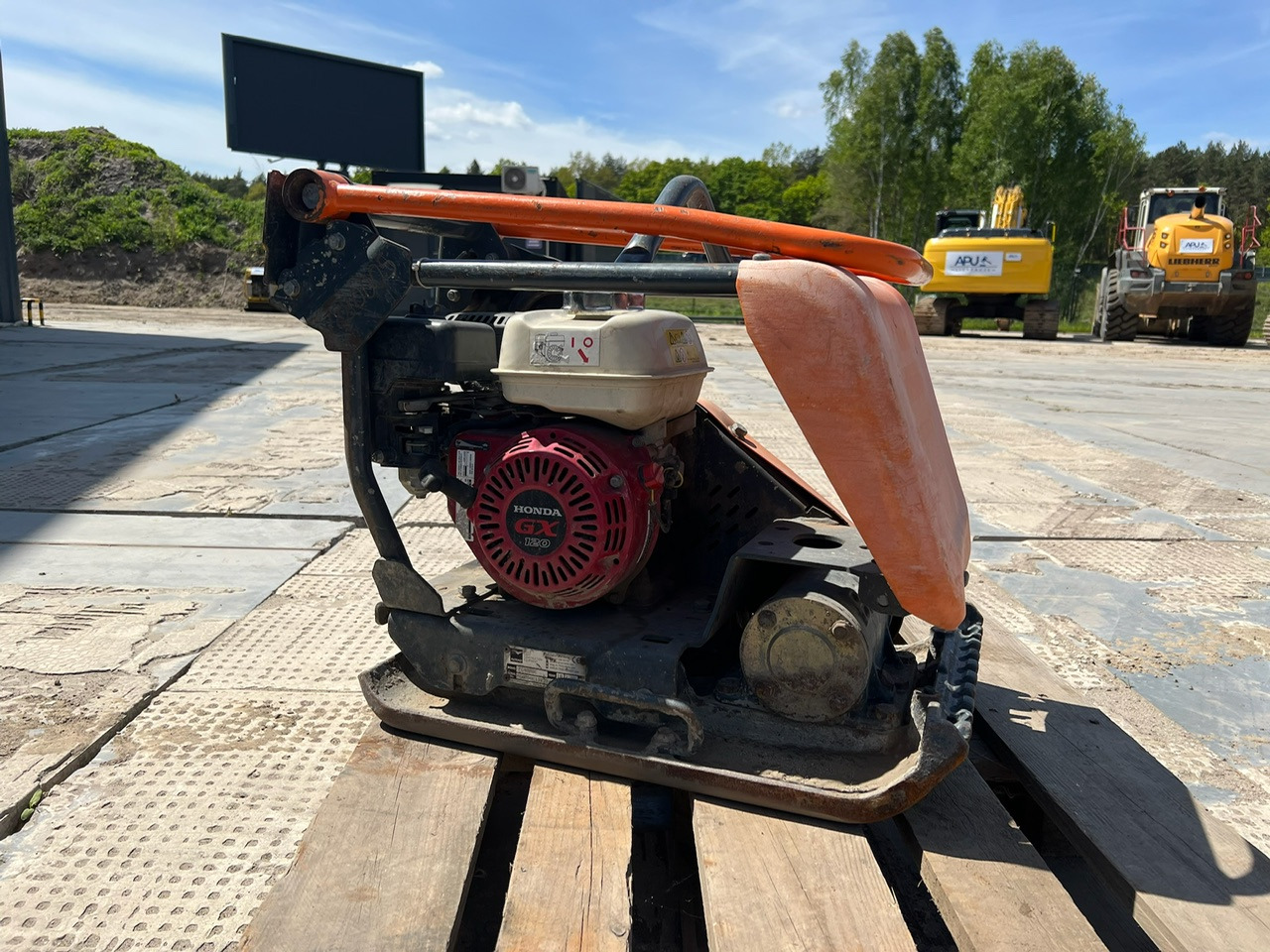 Zagęszczarka ALTRAD BELLE FC4000E PCX13/40 - Trilplaat: afbeelding 1 Zagęszczarka ALTRAD BELLE FC4000E PCX13/40 - Trilplaat: afbeelding 1