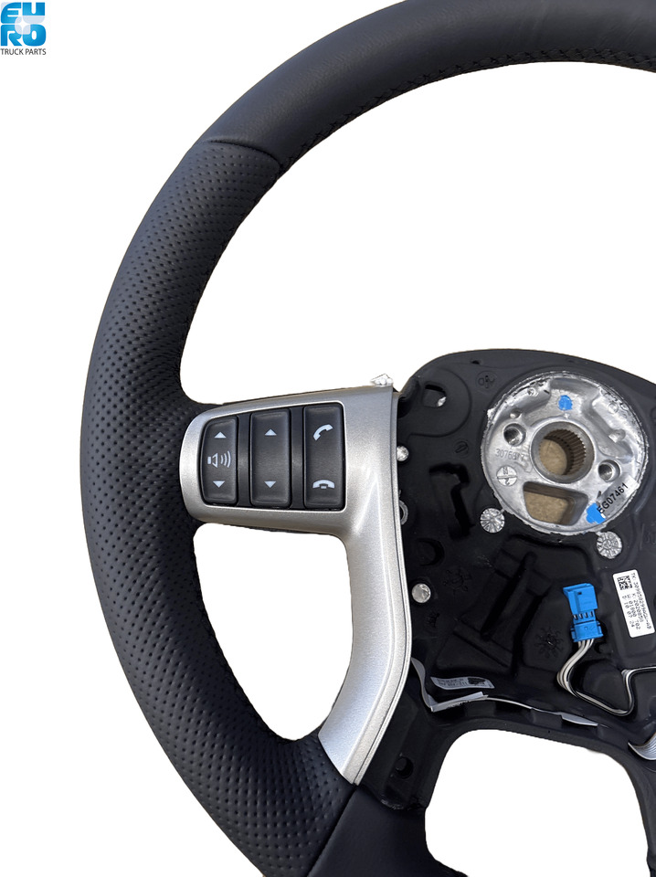 DAF STEERING WHEEL WITH 5 SWITCHES + DEPOSIT 2020858 - Stuurwiel voor Vrachtwagen: afbeelding 4 DAF STEERING WHEEL WITH 5 SWITCHES + DEPOSIT 2020858 - Stuurwiel voor Vrachtwagen: afbeelding 4
