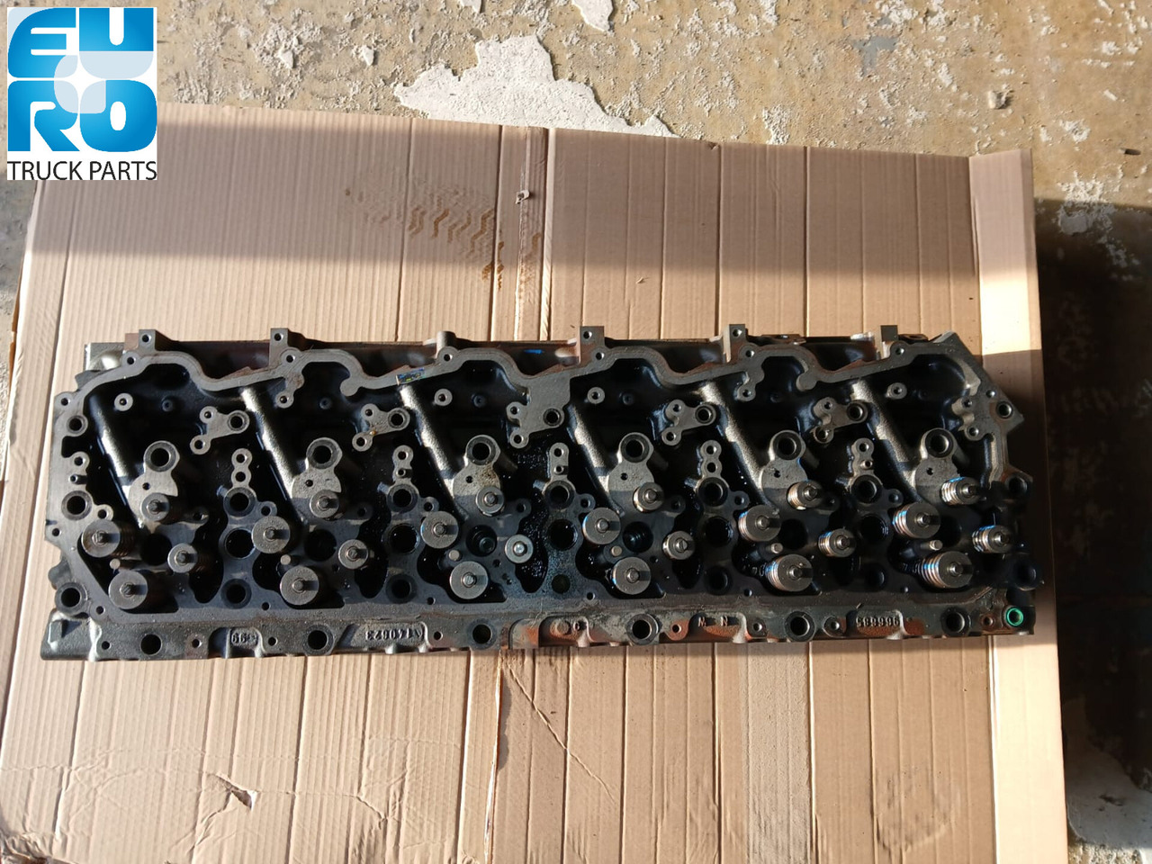 DAF XG CYLINDER HEAD ENGINE MX-13 USED + DEPOSIT - Cilinderkop voor Vrachtwagen: afbeelding 1 DAF XG CYLINDER HEAD ENGINE MX-13 USED + DEPOSIT - Cilinderkop voor Vrachtwagen: afbeelding 1